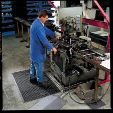 Sanitop Perforated Industrial Ant-Fatigue Mat Sanitop Perforated Industrial Ant-Fatigue Mat