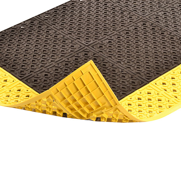 No Trax #520 Cushion Lok Industrial Interlocking Tiles