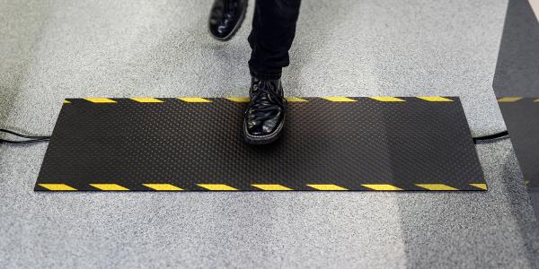 Black Rubber Cable Safe Mat
