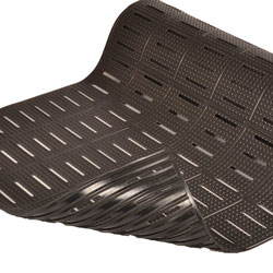 Niru Slotted Kitchen Mat