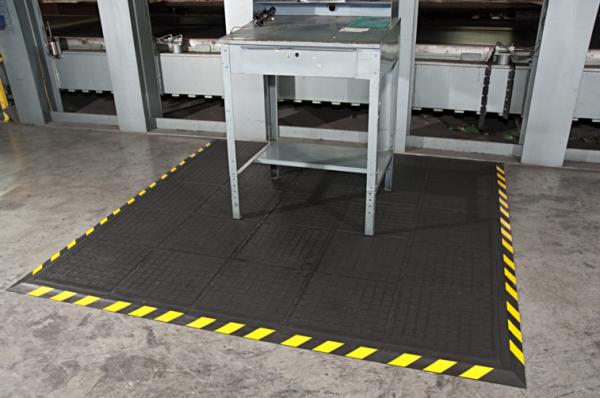 Interlocking Anti-Fatigue Floor Mats Tiles Yellow Safety Borders